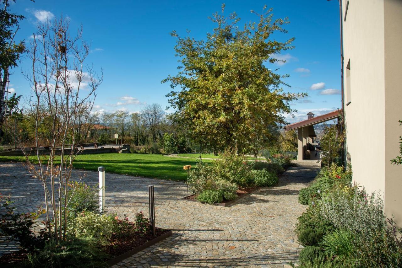 Agriturismo Speziale Wine Resort Verduno Екстер'єр фото