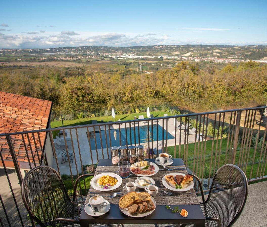 Agriturismo Speziale Wine Resort Verduno Екстер'єр фото